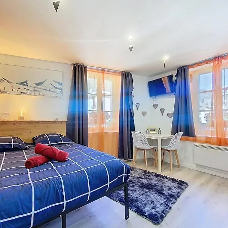 Petit Star Hyper Centre Шамони